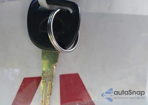 2003 Chevrolet Avalanche 1500 z USA, uszkodzony, nr VIN 3GNEC13T23G256544